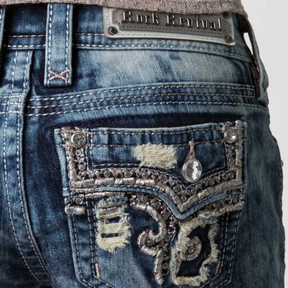 😎HoT🤘 ROCK REVIVAL BETTY DRK ACID WASH EMBELLISHED EMBROIDERED SHORTS 29